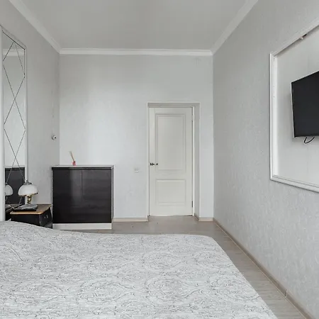 Apartman New 2 Bedrooms On Deribasovskay Str