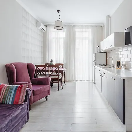 Appartamento New 2 Bedrooms On Deribasovskay Str