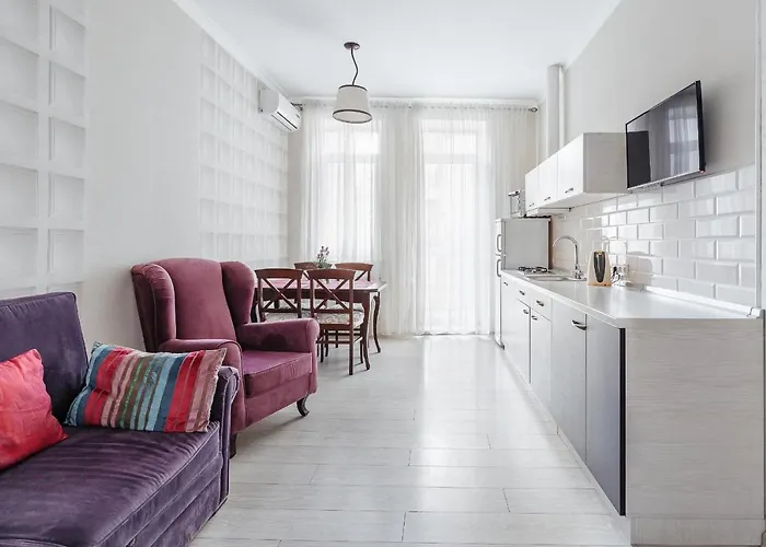 Apartman New 2 Bedrooms On Deribasovskay Str