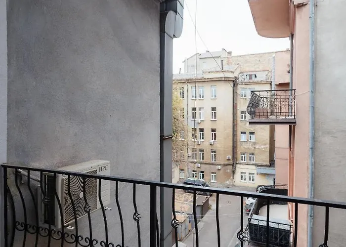 Apartman New 2 Bedrooms On Deribasovskay Str *